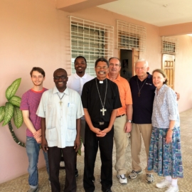 Tek4Kids volunteers and Bishop Decoste Tek4Kids volunteers and Bishop Decoste
